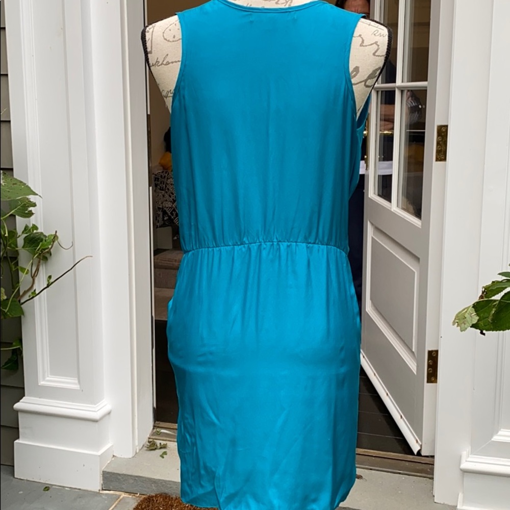 Dress - Picture 4 of 7